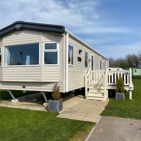 Tattershall Lakes Kingfisher Caravan 8 Berth With Hot Tub & Wifi Dış mekan fotoğraf