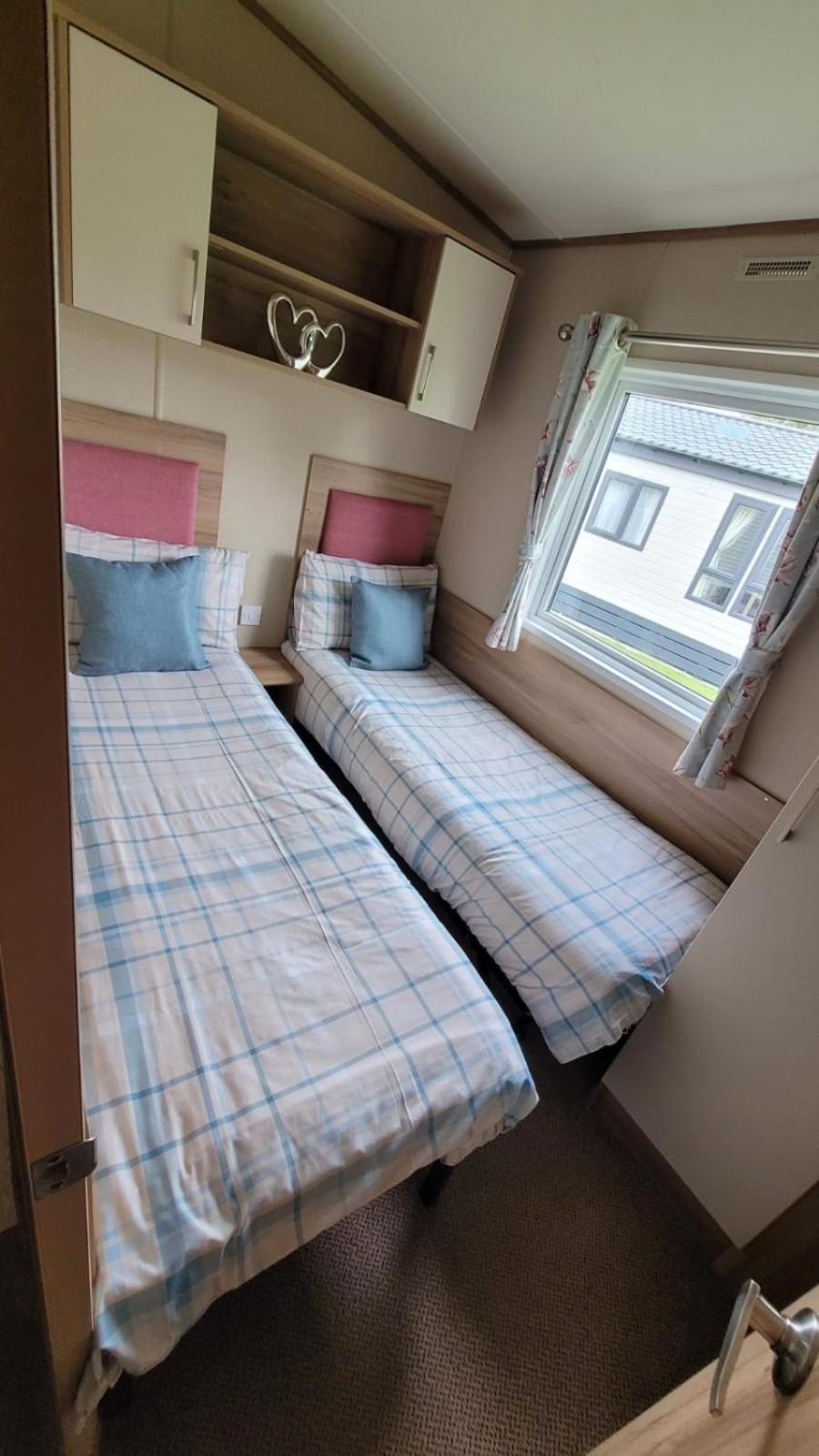 Tattershall Lakes Kingfisher Caravan 8 Berth With Hot Tub & Wifi Dış mekan fotoğraf